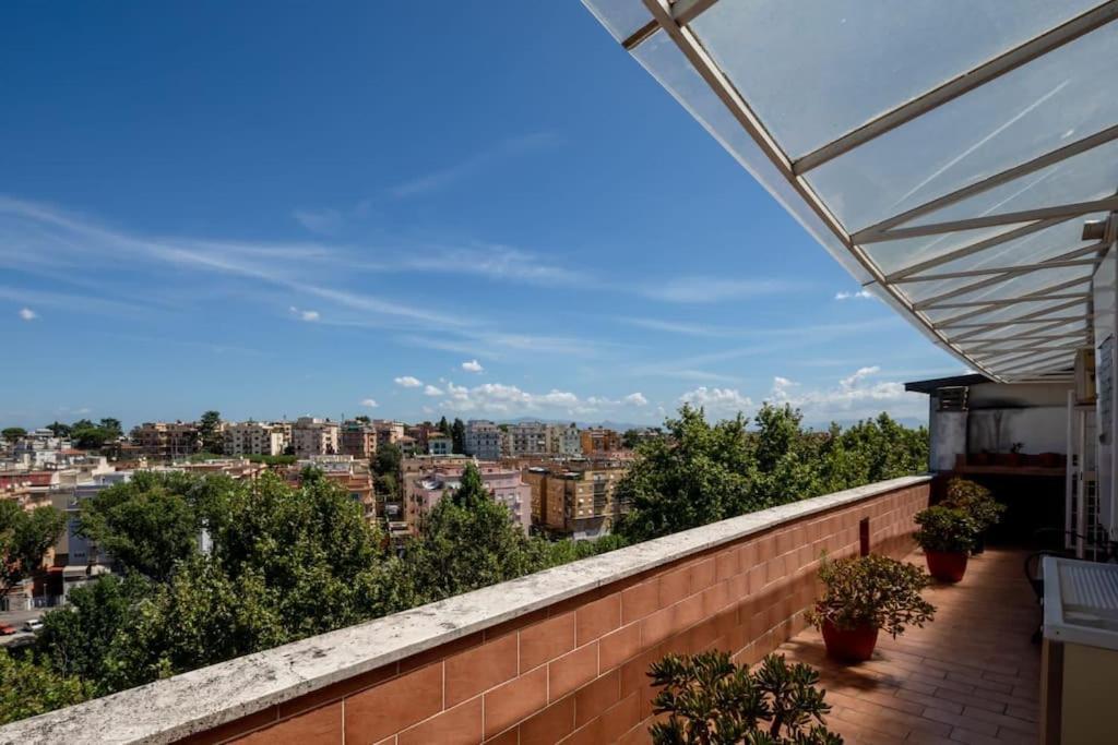 Apartamento Attico Per Quattro Persone Sulla Nomentana, Wi-Fi, Aria Condizionata Roma Exterior foto