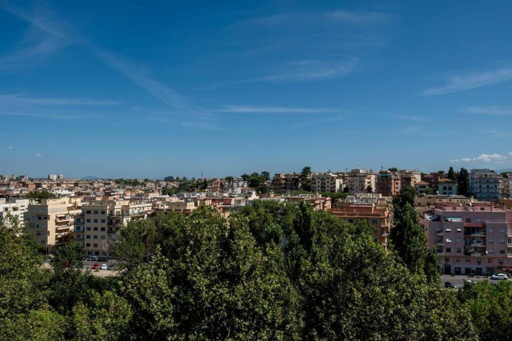 Apartamento Attico Per Quattro Persone Sulla Nomentana, Wi-Fi, Aria Condizionata Roma Exterior foto