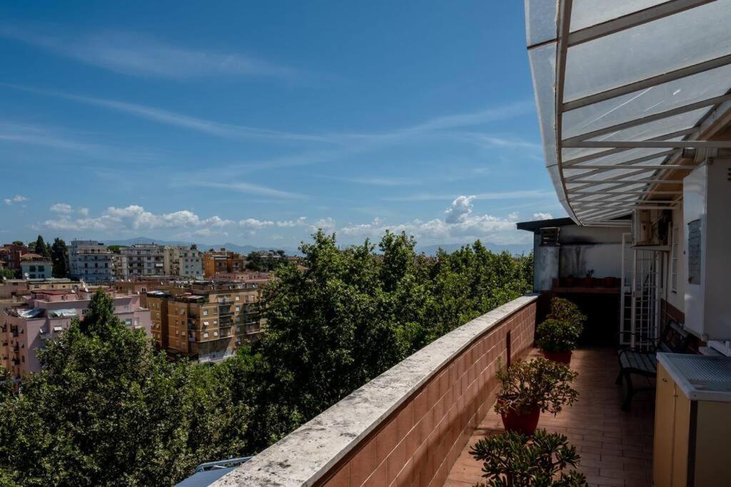 Apartamento Attico Per Quattro Persone Sulla Nomentana, Wi-Fi, Aria Condizionata Roma Exterior foto